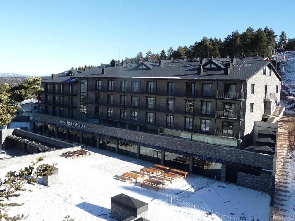 Готель HG La Molina 4*