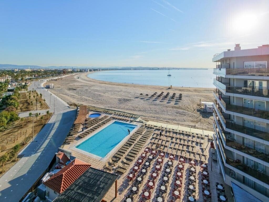 Изображение Golden Donaire Beach 4*