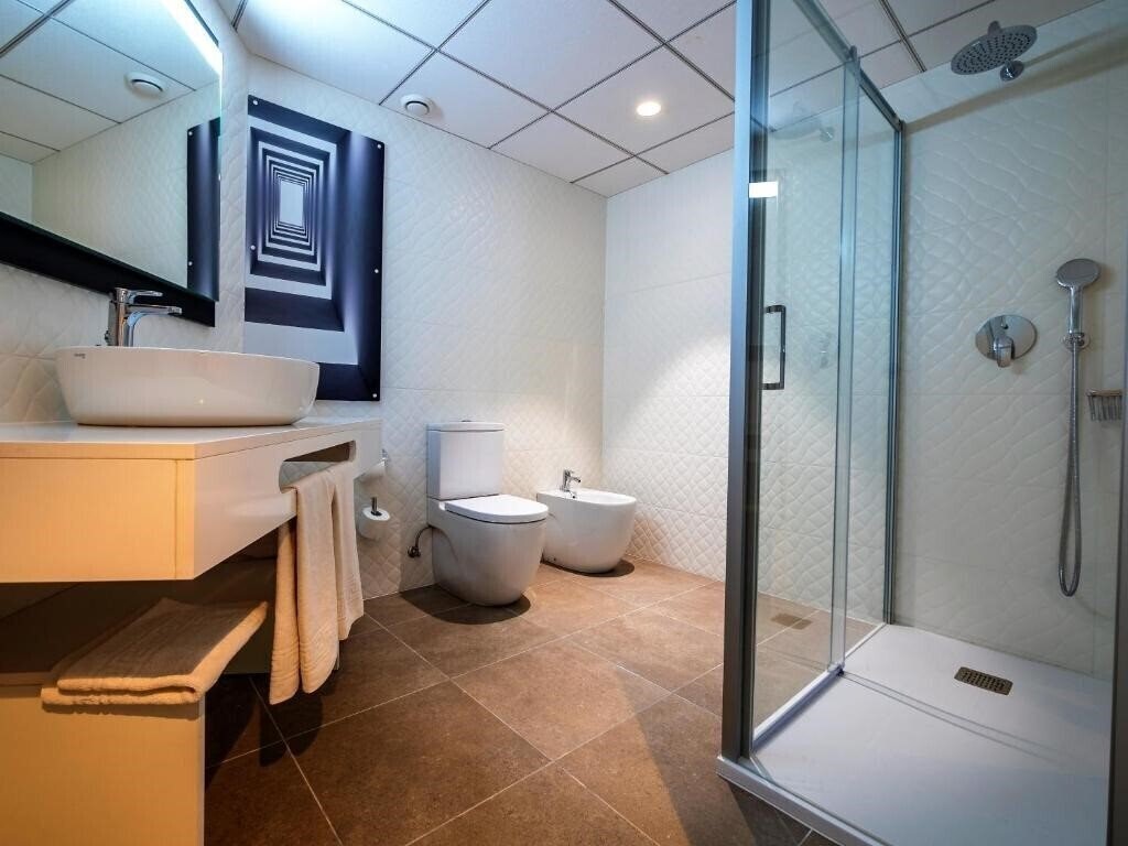 Апартаменти Golden Donaire Beach 4*