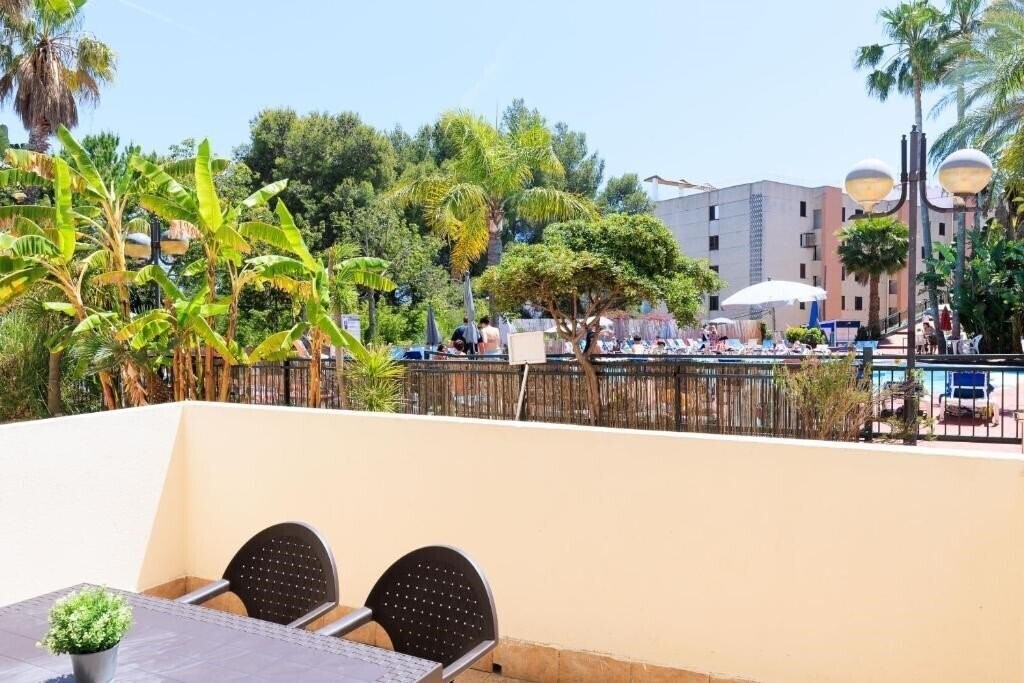 Вид Festival Village Aparthotel 3*