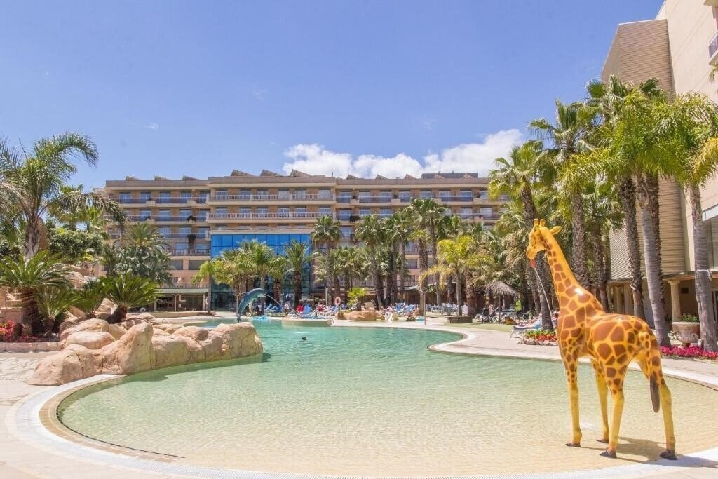 Территория Palas Pineda 4*