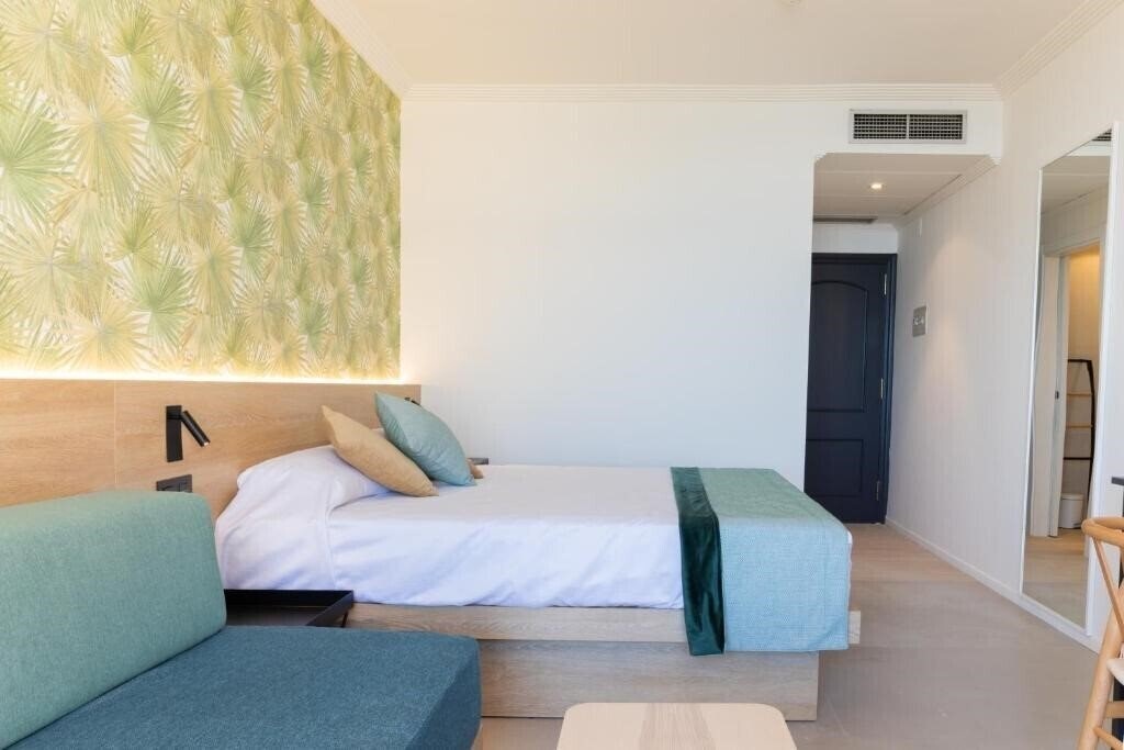 Панорама Palas Pineda 4*