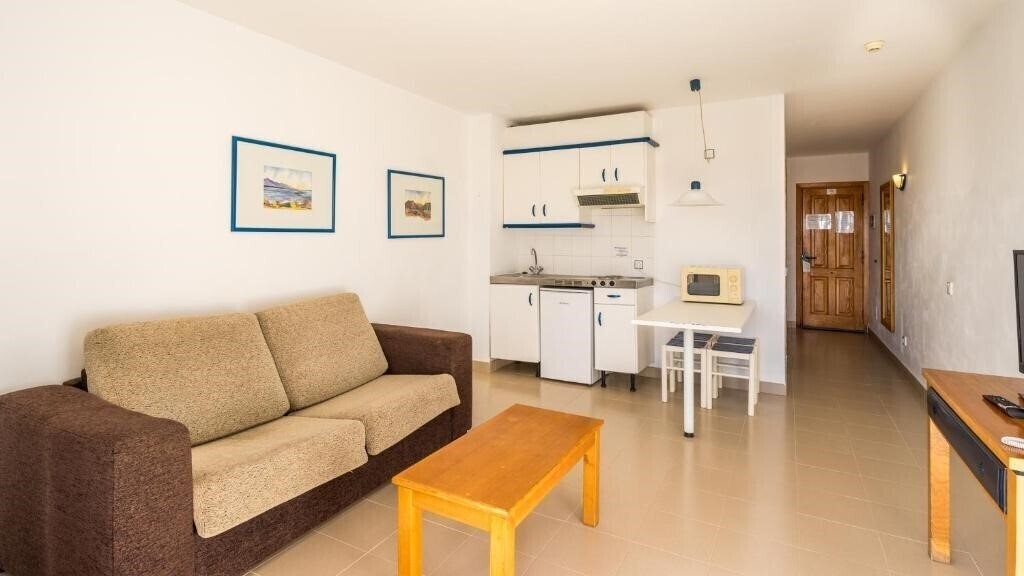 Панорама Apartamentos Blue Sea Costa Teguise Gardens 3*