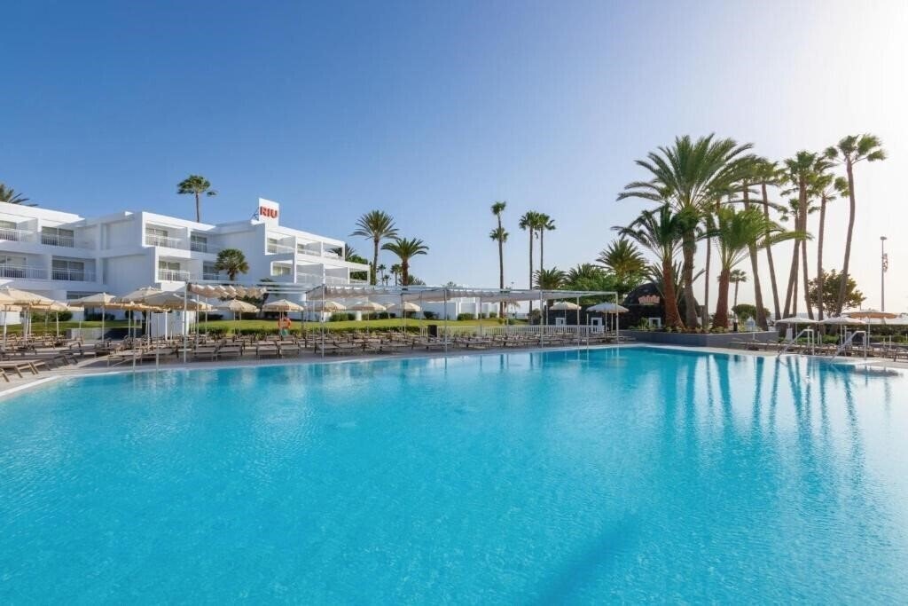 Отель Riu Paraiso Lanzarote Resort 4*