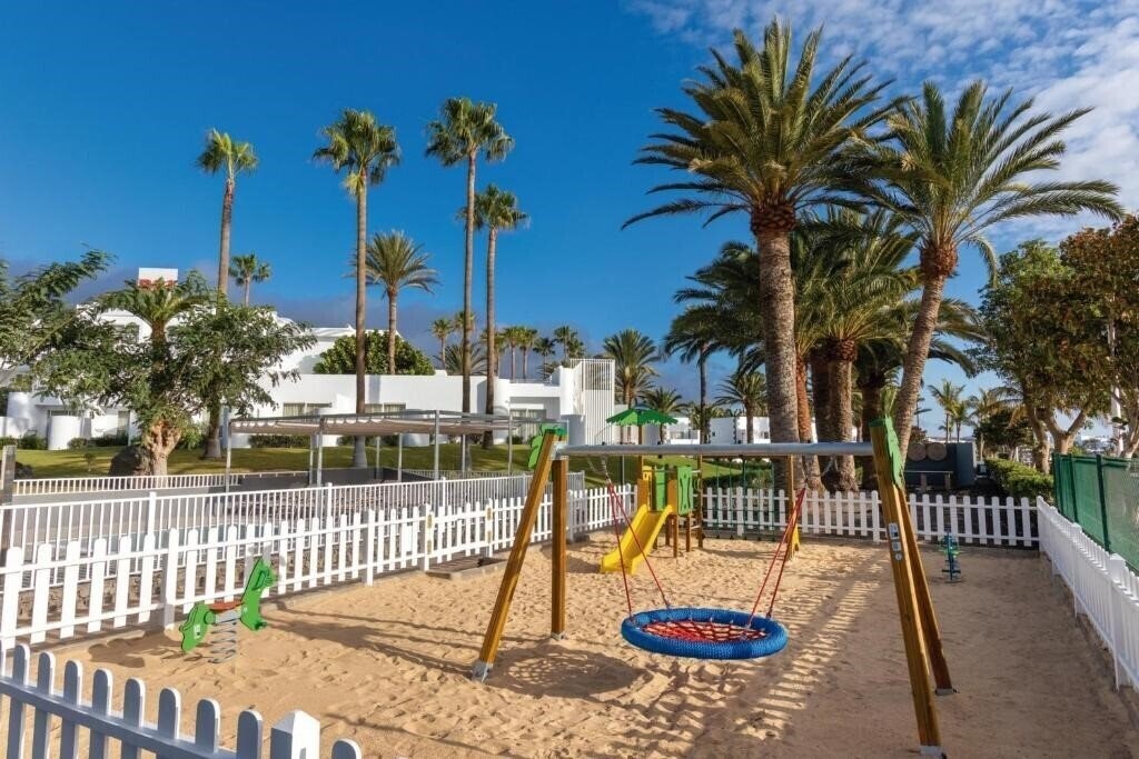 Вид Riu Paraiso Lanzarote Resort 4*