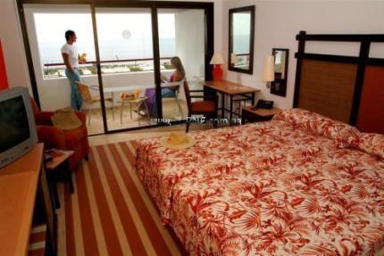 Апартаменти Iberostar Costa Calero 4*