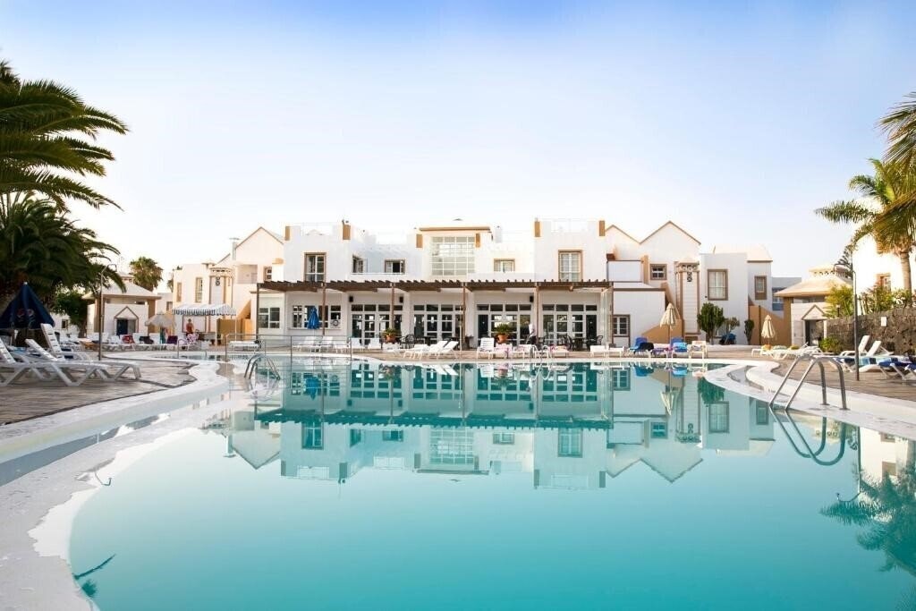 Вид Apartamentos Livvo Morromar (ex. The Apartamentos Morromar) 3*