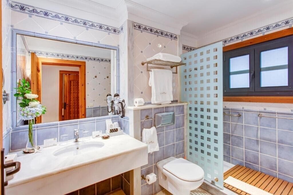 Територія Princesa Yaiza Suite Resort 5*