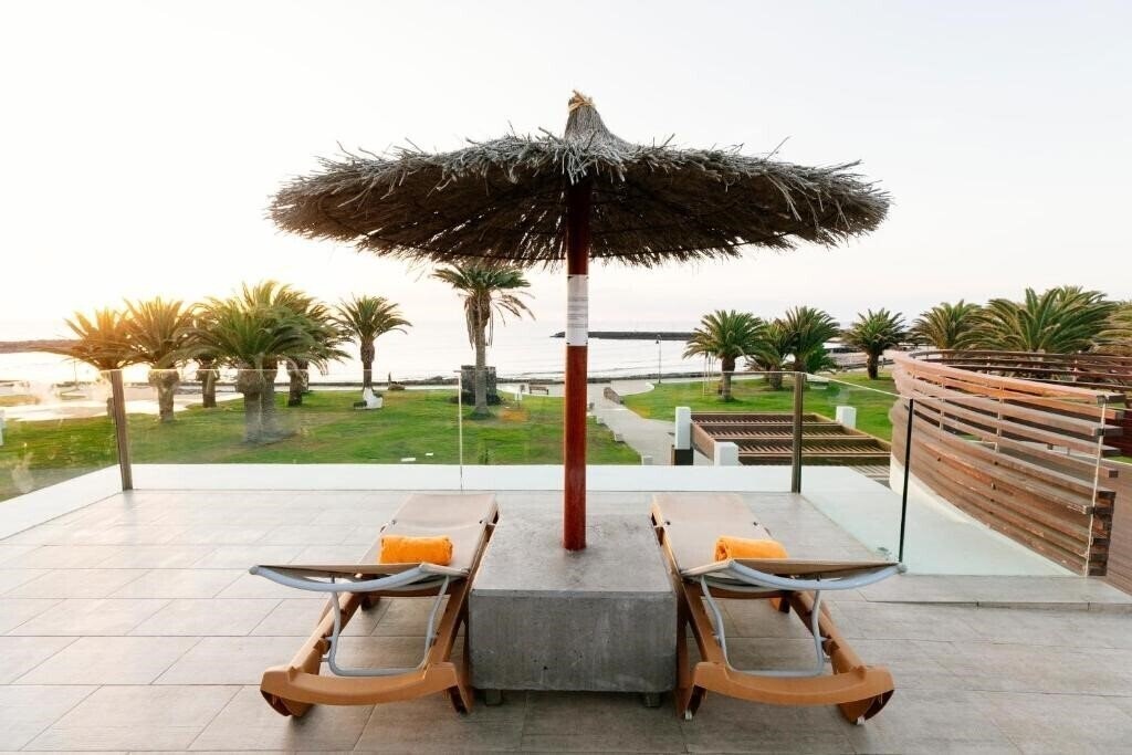 Територія HD Beach Resort & SPA 4*