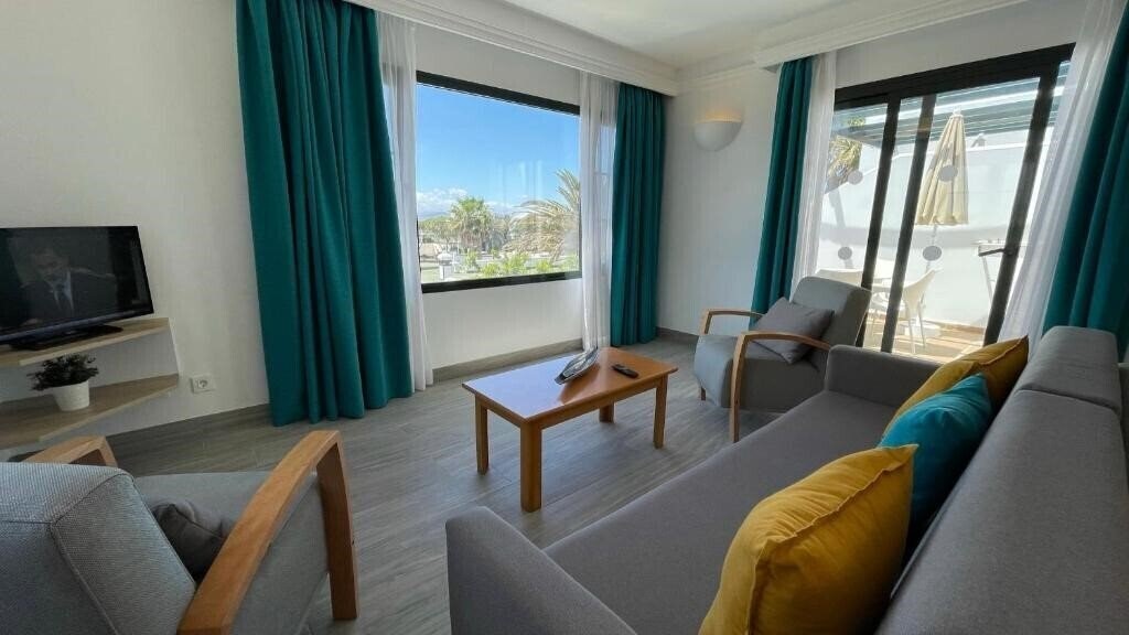 Територія Palmeras Garden 3*