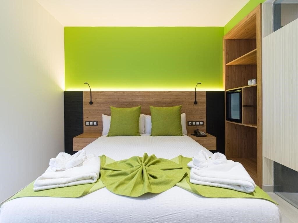 Отель Mg Poniente 3*