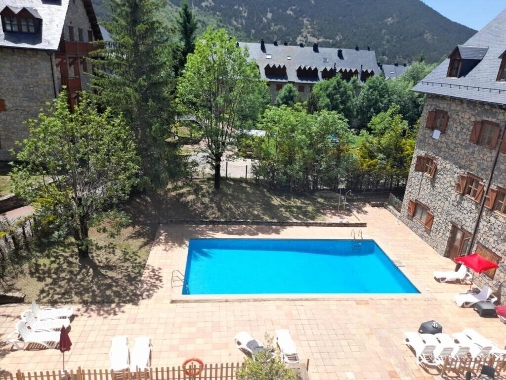 Территория Apartamentos SNO Vall De Boi 2*