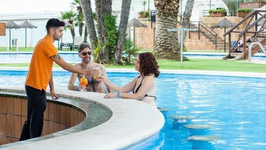 Территория Evenia Olympic Palace 4*