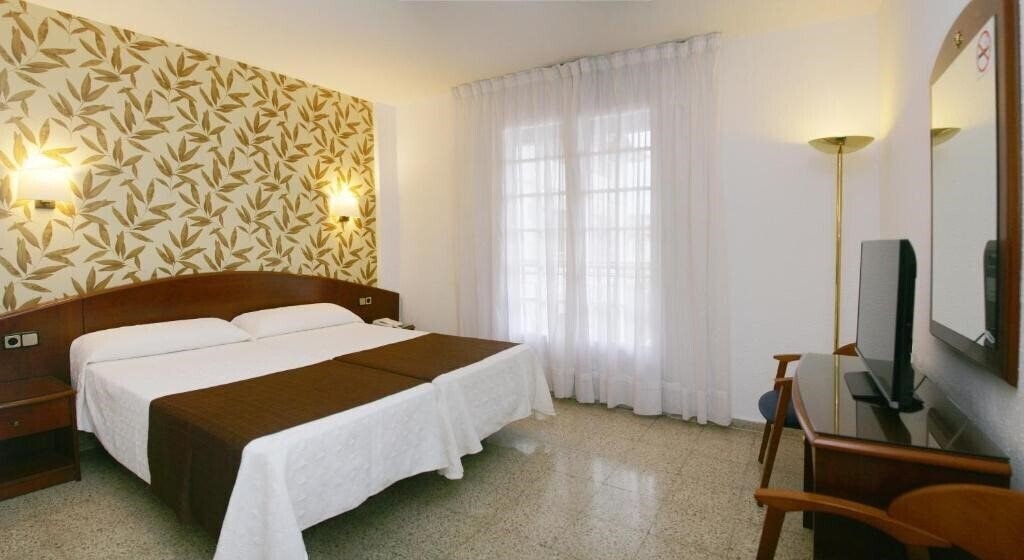 Апартаменты La Carolina 3*