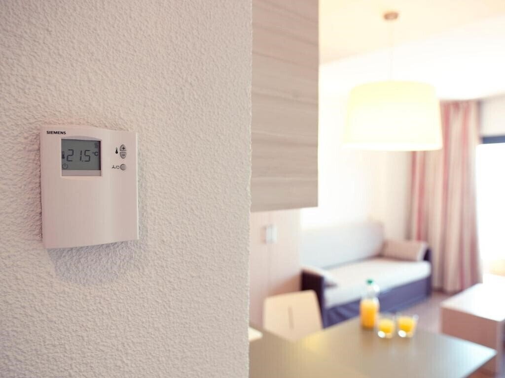 Панорама Almirall 2*