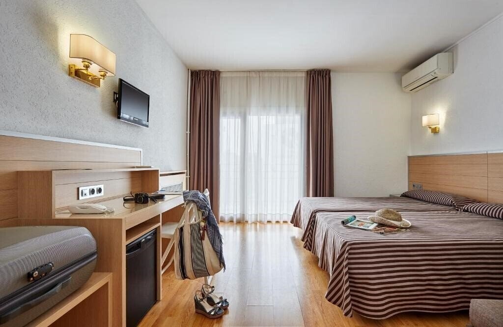 Вид Gran Hotel Flamingo 4*