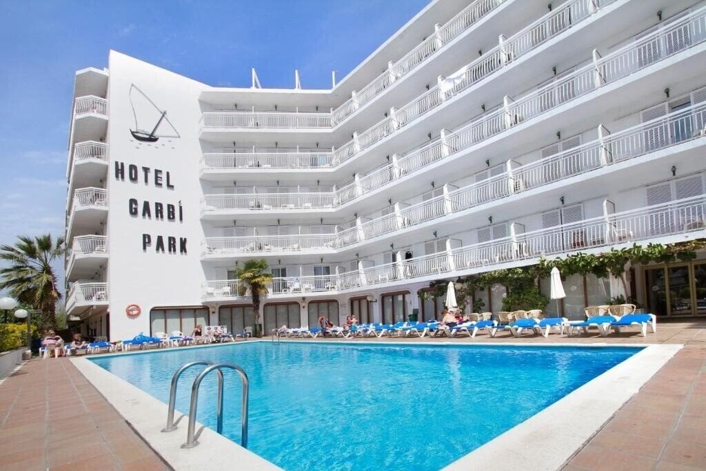 Отель Garbi Park 4*