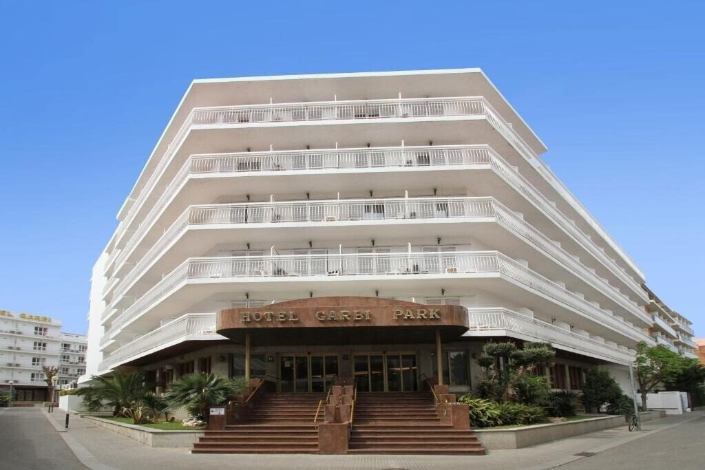 Панорама Garbi Park 4*