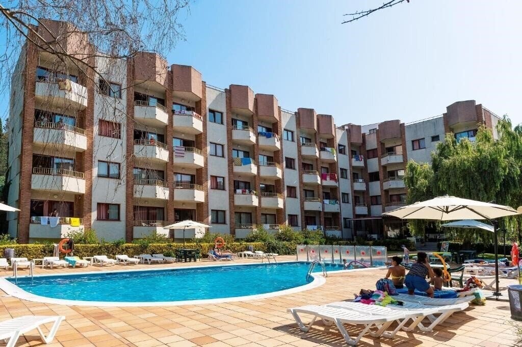 Отель Las Mariposas Apartments 2*