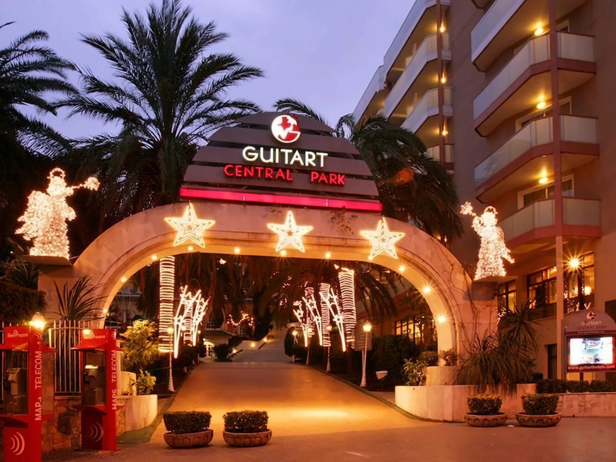 Апартаменты Guitart Central Park Aqua Resort 4*