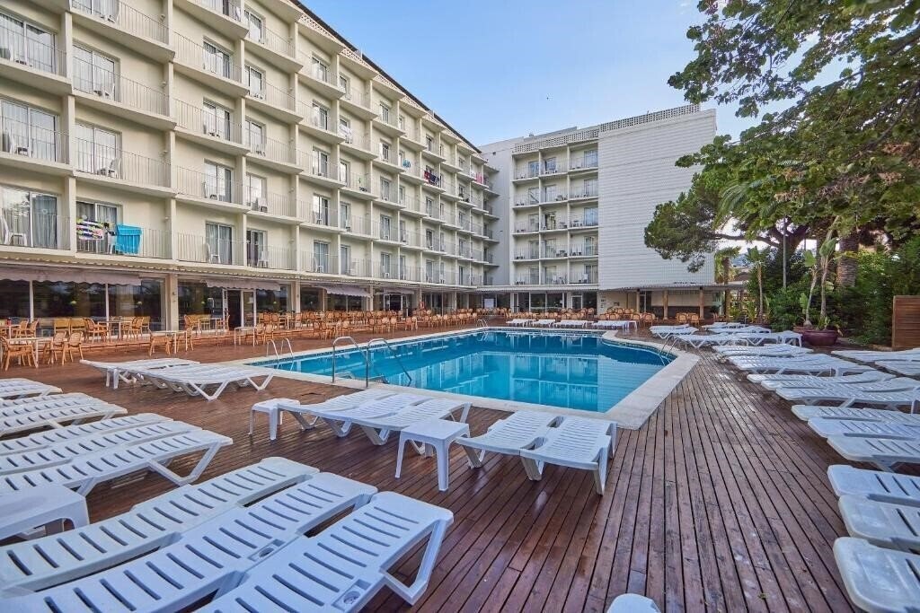 Вид Gran Hotel Don Juan 4*