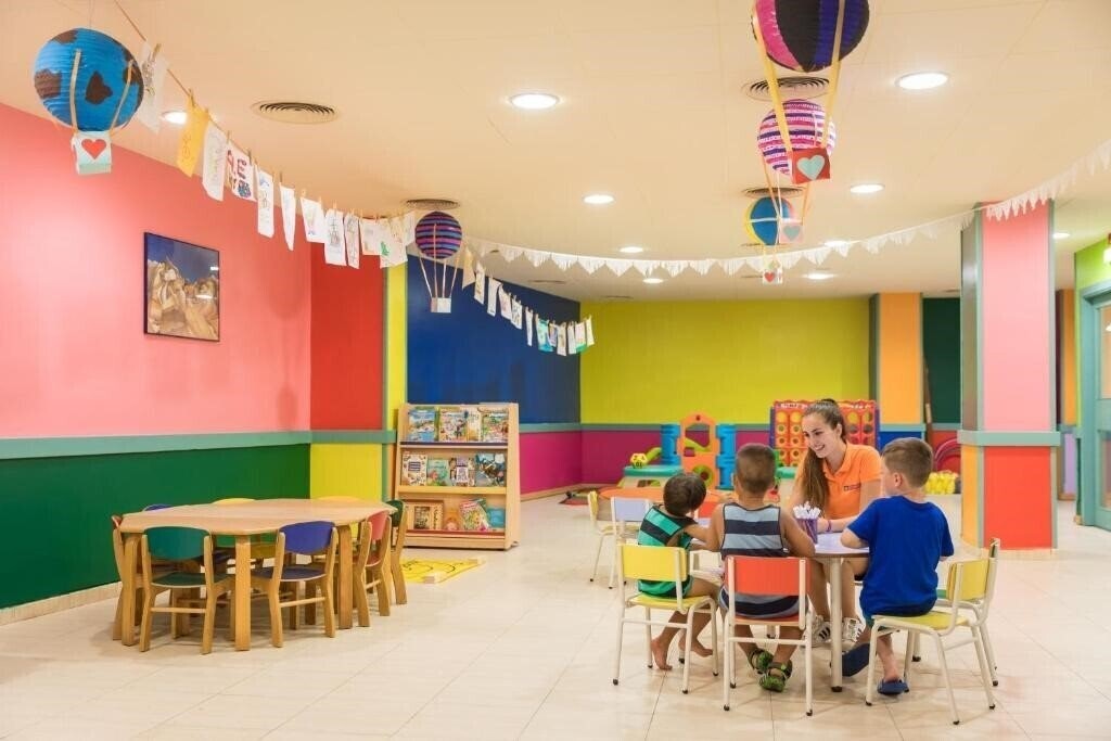 Апартаменти Htop Amatista (ex. Royal Beach) 4*