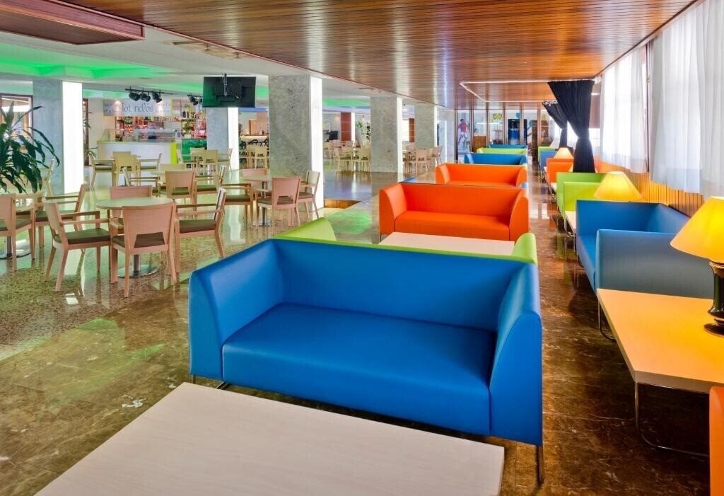 Фото GHT Oasis Park & SPA 4*