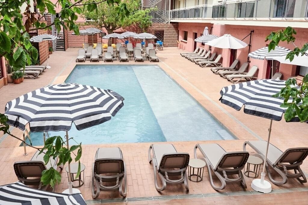 Готель Tent Lloret De Mar 2*