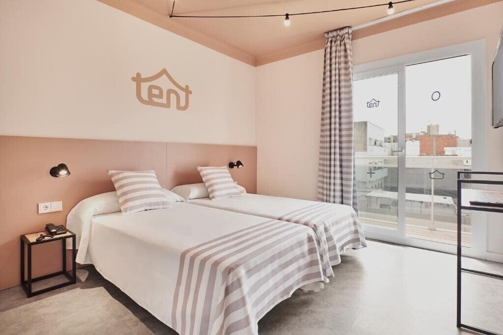 Фото Tent Lloret De Mar 2*