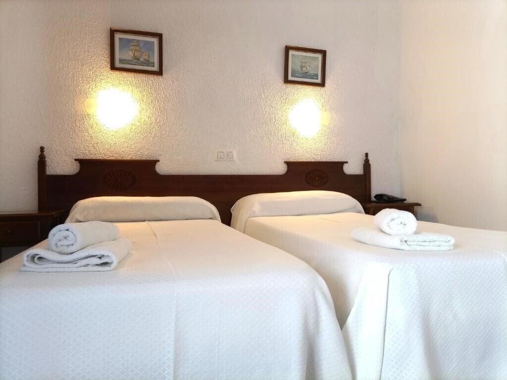 Апартаменты Mercedes 3*