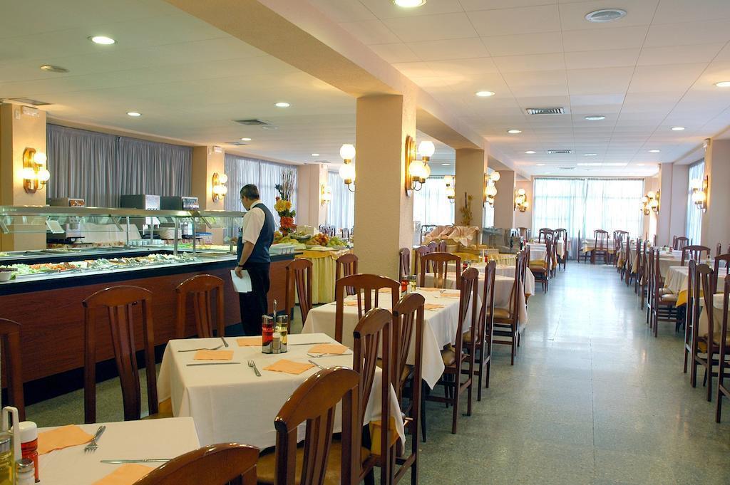 Апартаменти H. Top Alexis 3*