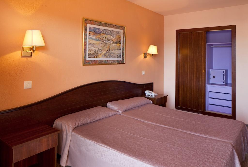 Апартаменти H. Top Casino Royal 3*