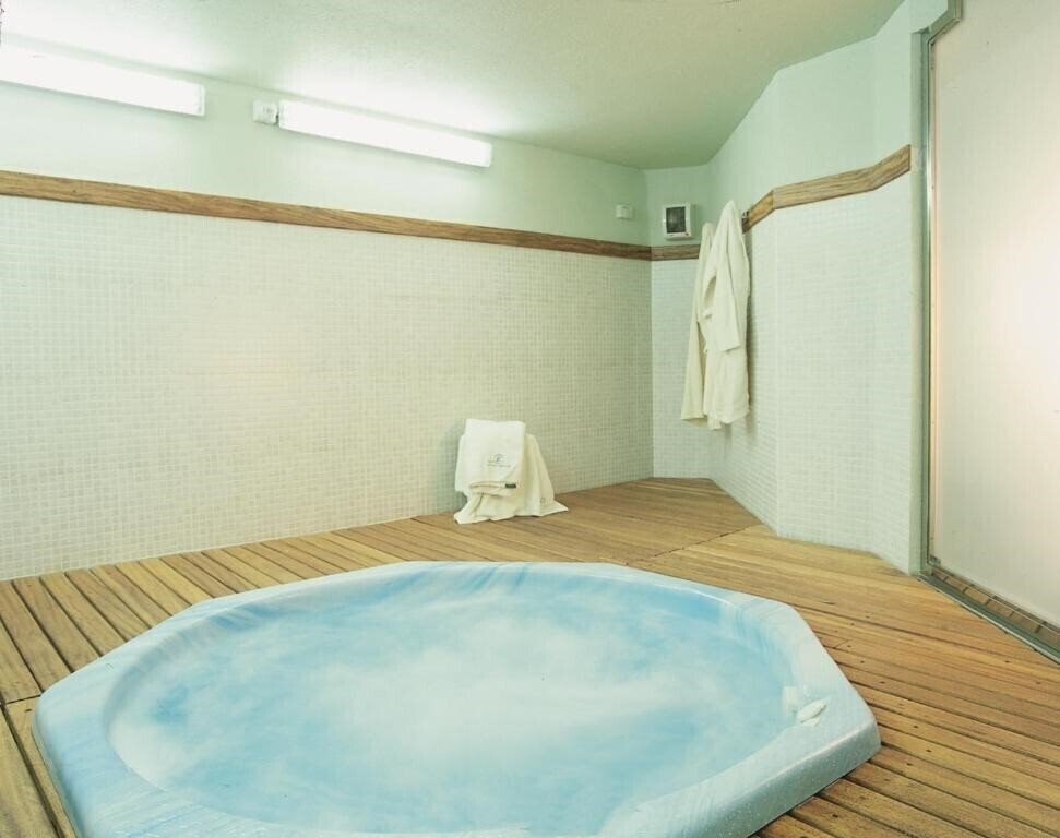 Фотографія Fenals Garden 4*