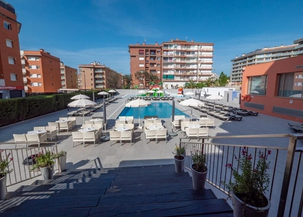 Територія Fenals Garden 4*