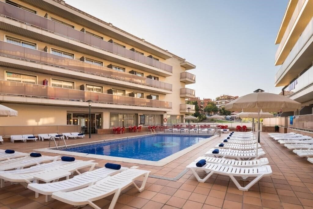 Территория H.Top Royal Star & SPA 4*