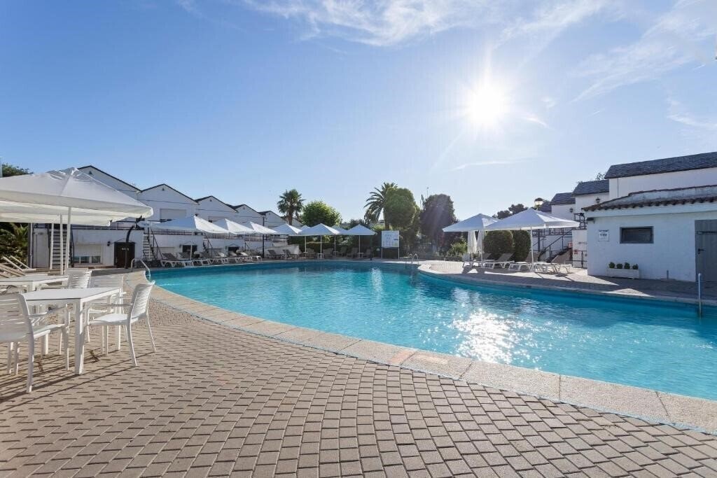 Апартаменти Osuna 4*