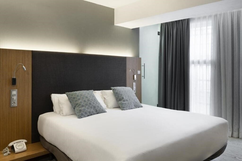 Панорама Petit Palace Alcala Torre-Tower Views 4*