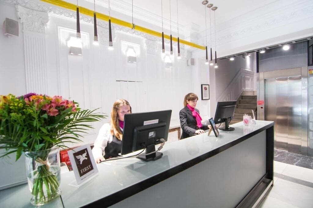 Территория Petit Palace Arenal 3*