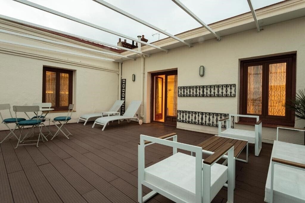 Апартаменты Petit Palace Lealtad Plaza 4*