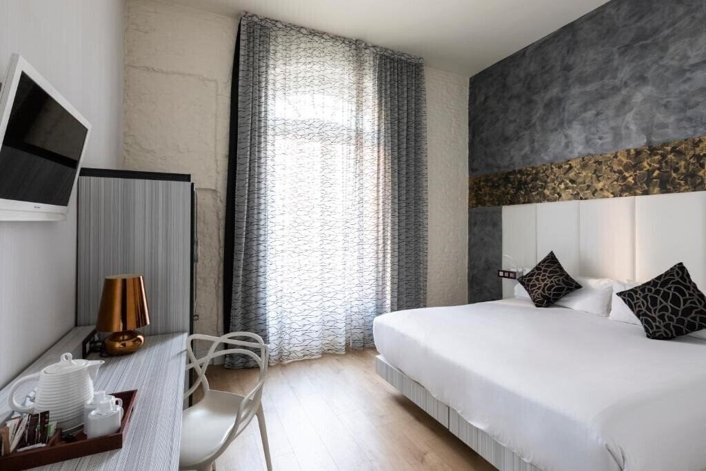 Панорама Petit Palace Savoy Alfonso XII 4*