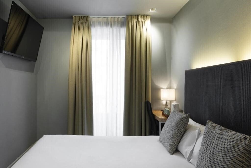 Вид Petit Palace Tres Cruces Spain 3*