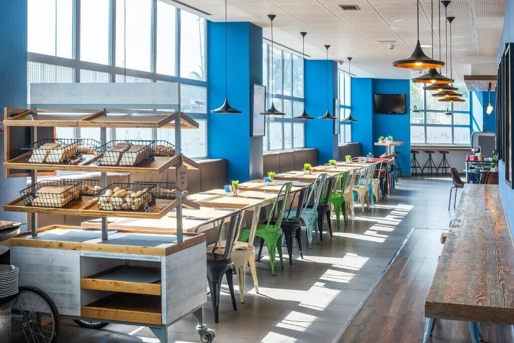 Изображение Tryp Madrid Airport Suites 2*