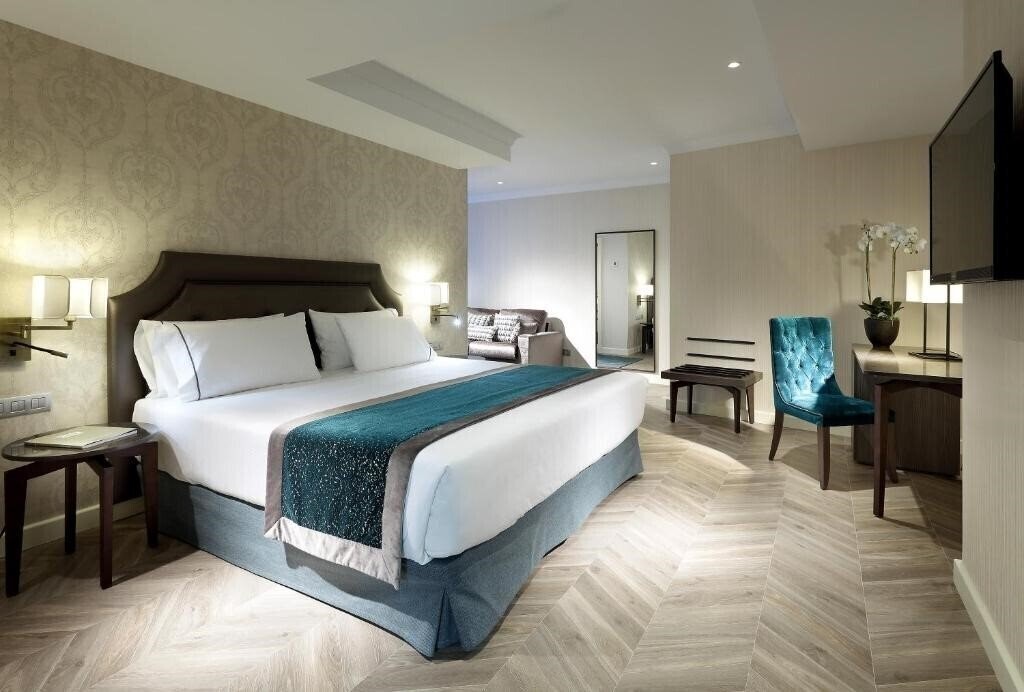 Апартаменты Eurostars Casa De La Lirica 4*