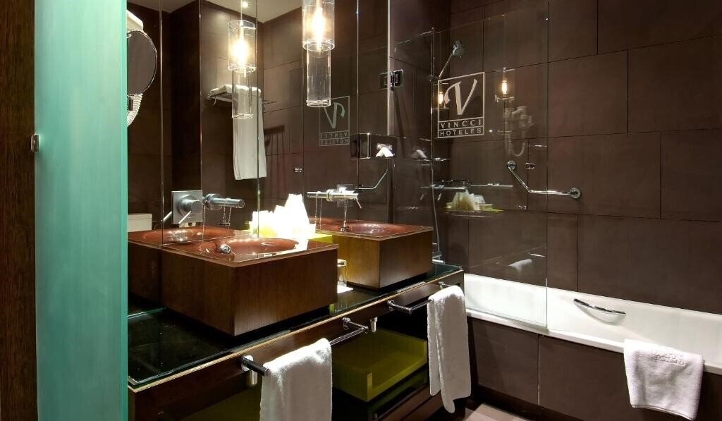 Панорама Vincci Soho 4*