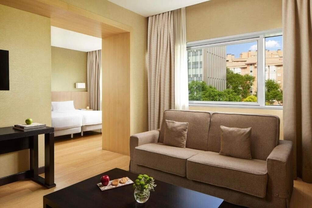 Фотография NH Madrid Ribera del Manzanares 4*