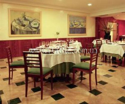 Отель Salamanca Plaza 4*