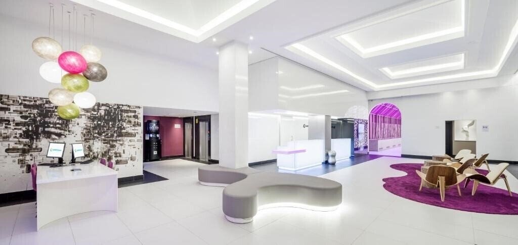 Панорама Hotel Ilunion Suites Madrid 4*