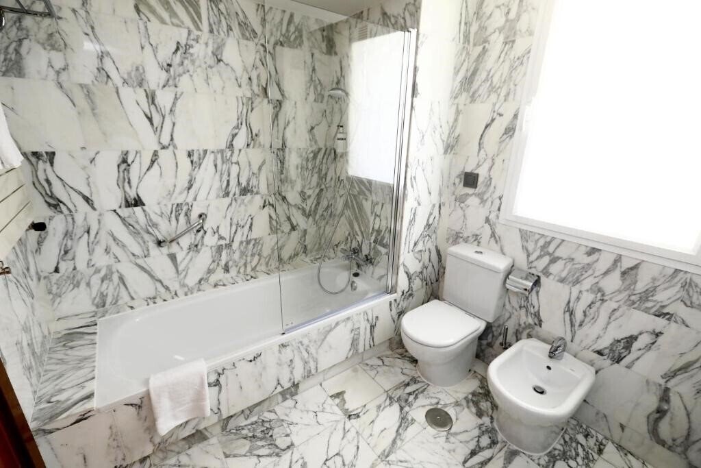 Апартаменты Travelodge Madrid Coslada Airport 3*