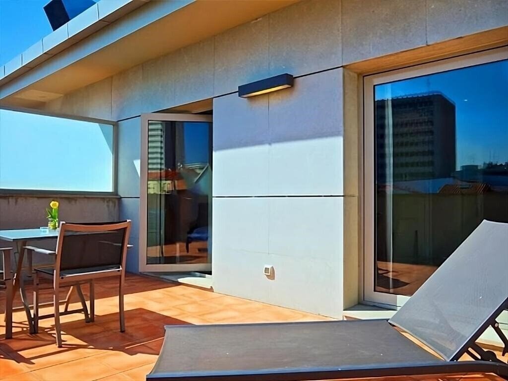 Картинка Suites Viena Plaza de Espana 3*