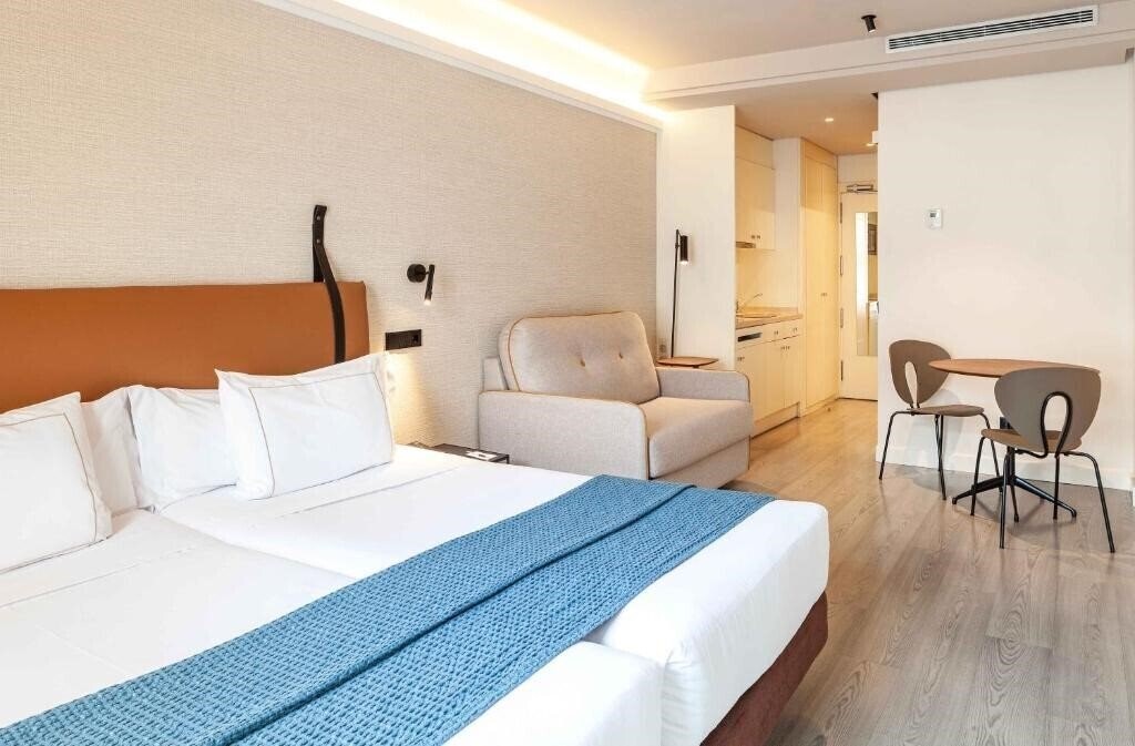 Апартаменти Suites Viena Plaza de Espana 3*